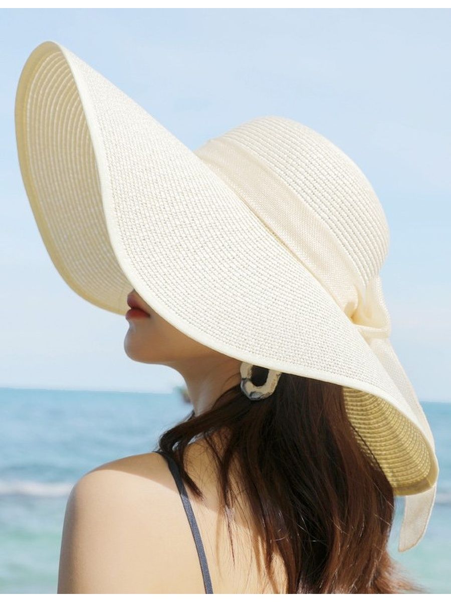 Соломенная шляпа женская с широкими полями