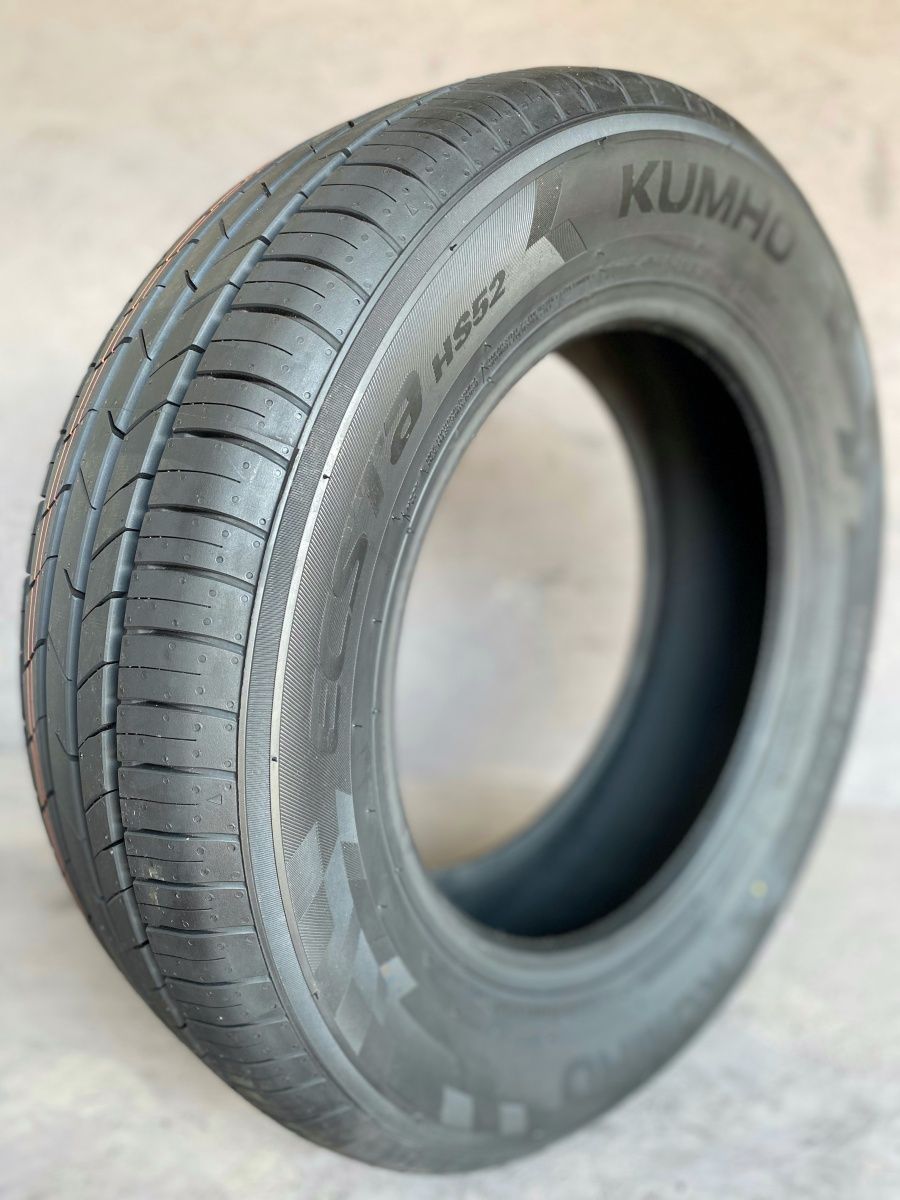 Kumho ecsta hs52