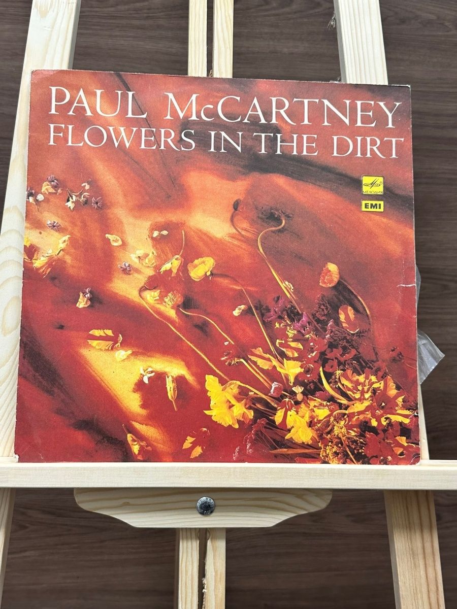 Paul mc cartney threesome wattpad